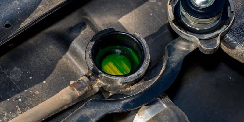 Coolant Level Rise When the Radiator Cap is Removed